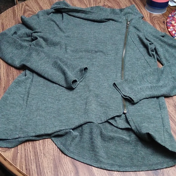 Asymmetrical Green Zip Up Sweater Fits like a Medium - Picture 1 of 4